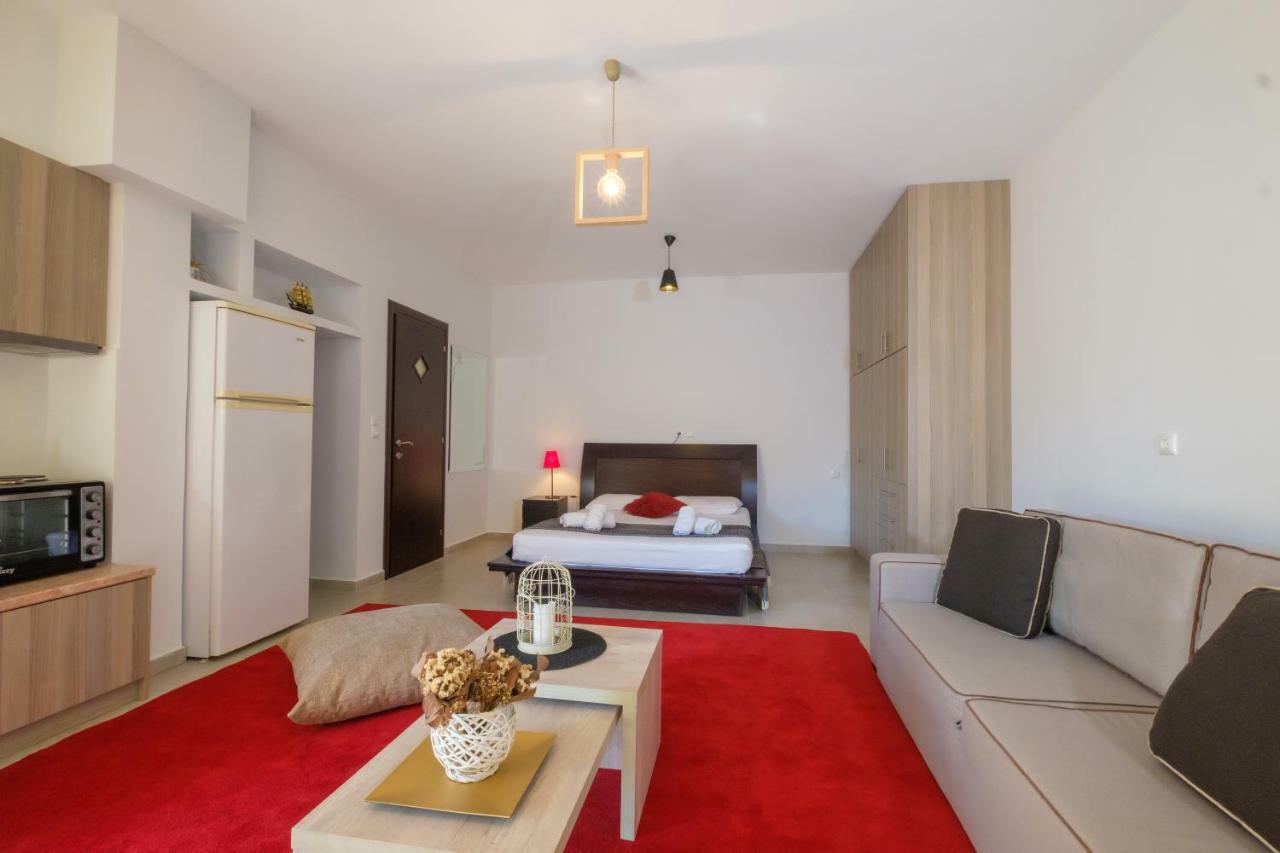 Almyros Aktis Private Garden Apartment Kalamáta Eksteriør bilde