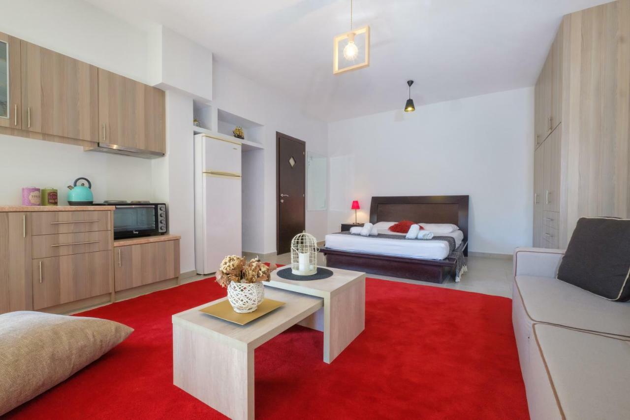 Almyros Aktis Private Garden Apartment Kalamáta Eksteriør bilde
