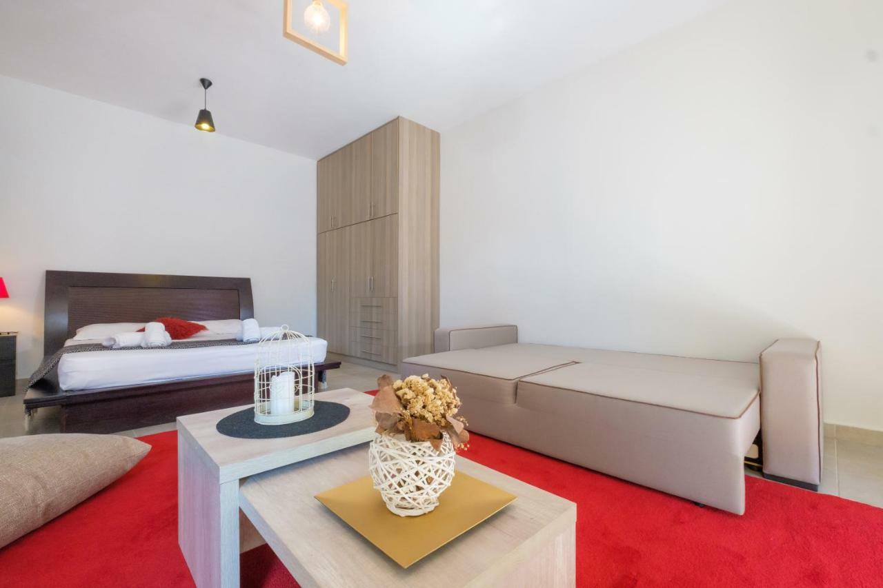 Almyros Aktis Private Garden Apartment Kalamáta Eksteriør bilde
